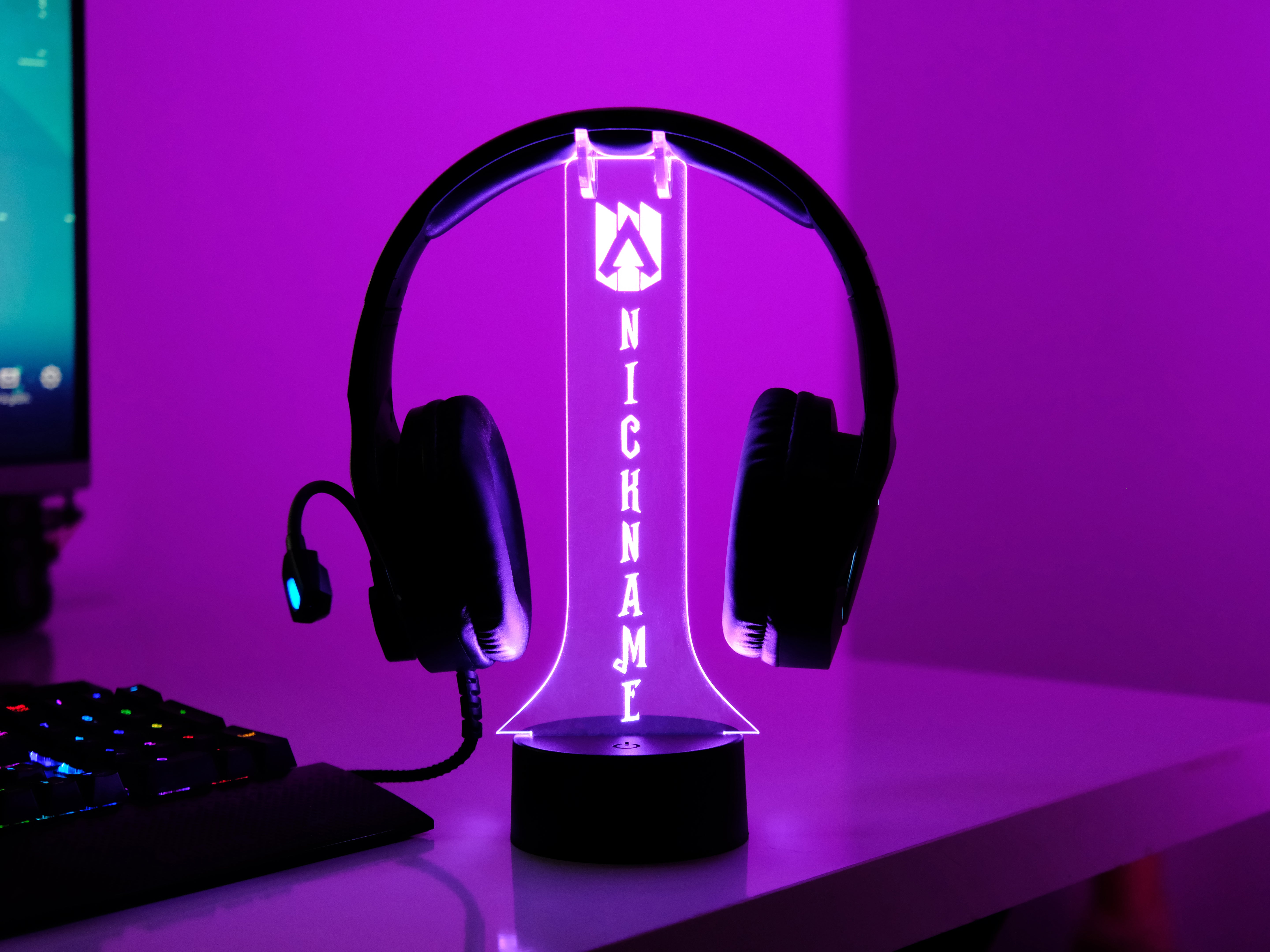 Apex Headphone Stand – Stylish and Durable Headset Holder