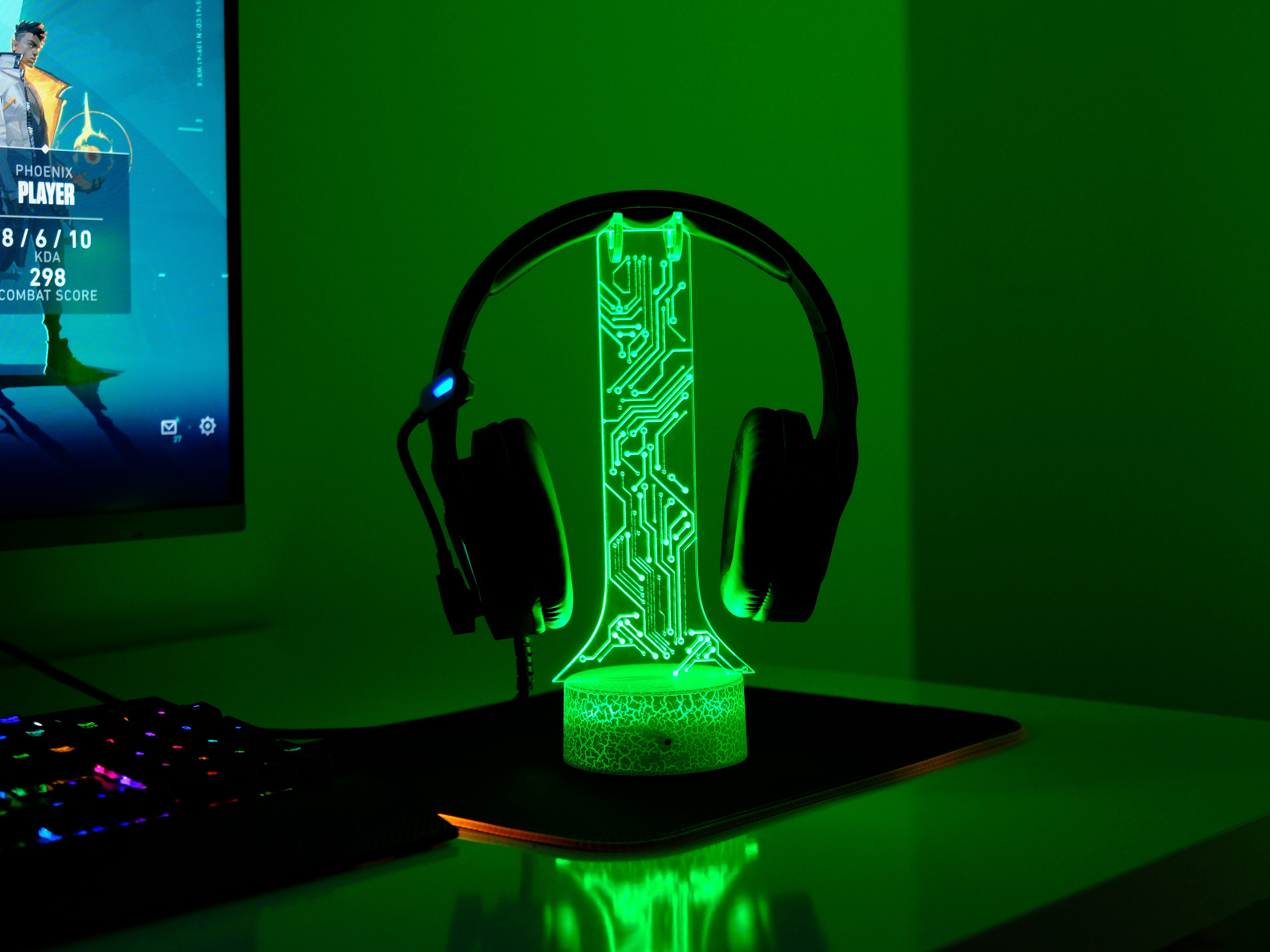 Gamer Tag Headphone Stand Electronic – Personalized RGB Circuit Design Headset Holder
