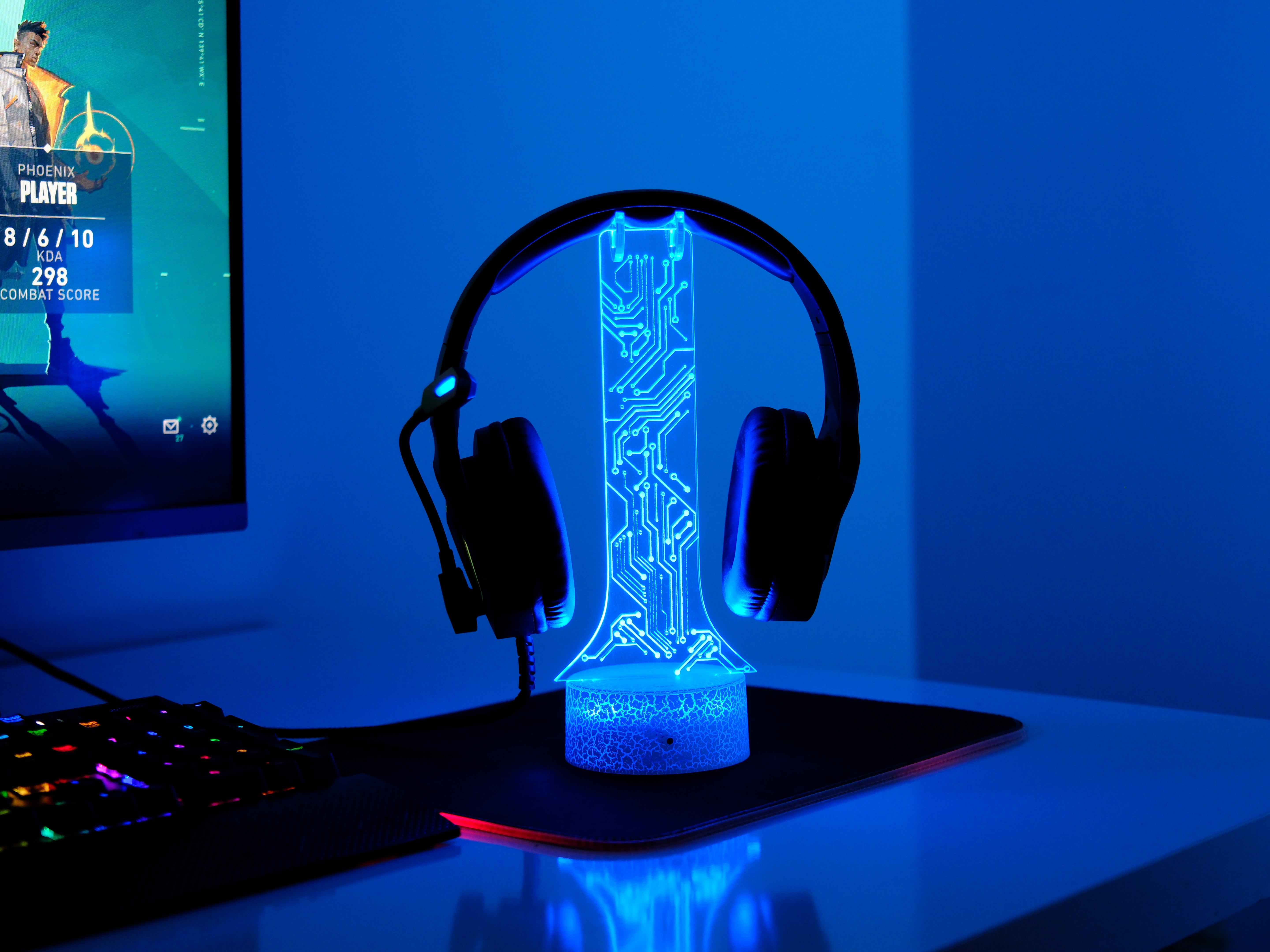 Gamer Tag Headphone Stand Electronic – Personalized RGB Circuit Design Headset Holder