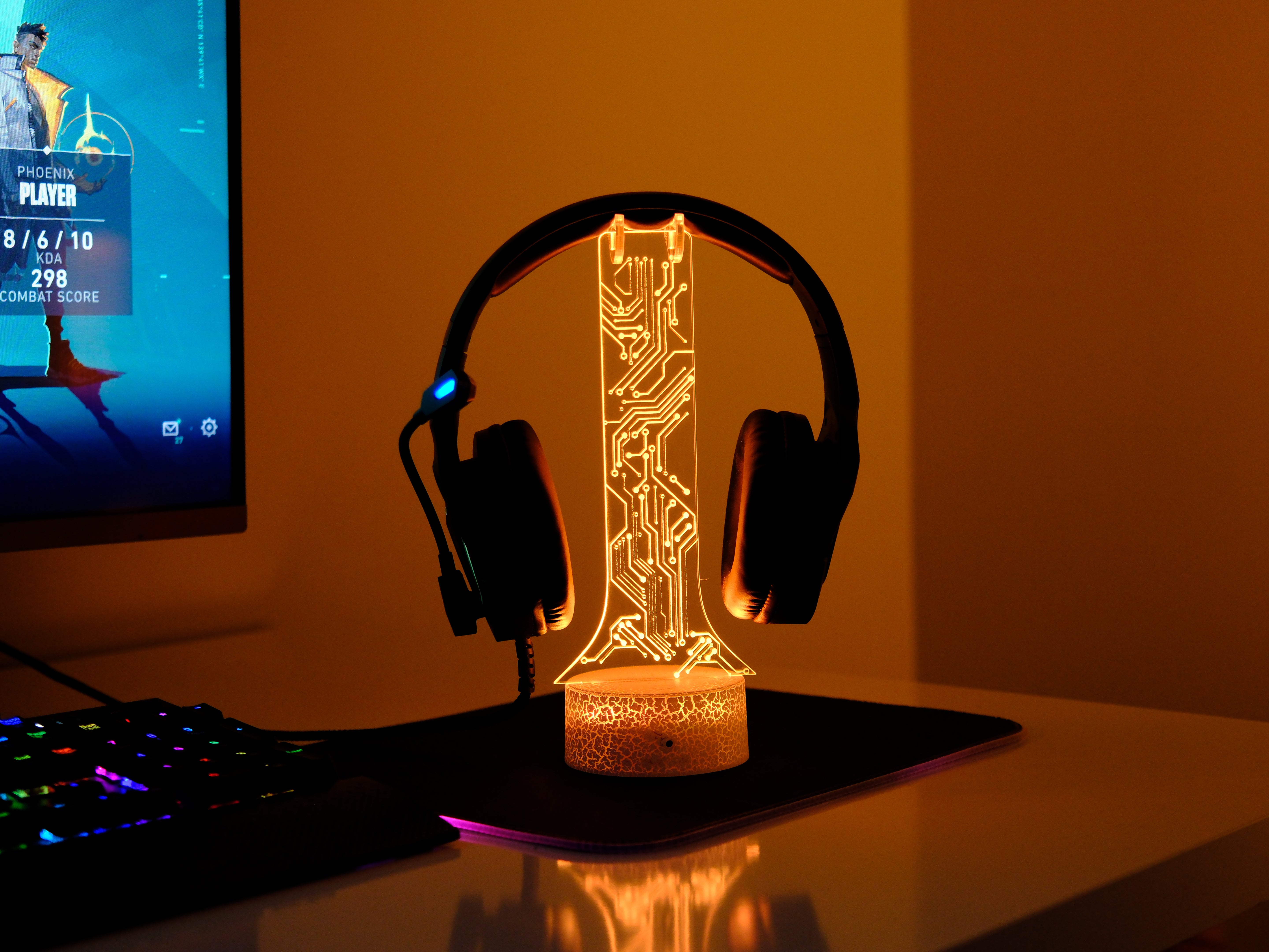 Gamer Tag Headphone Stand Electronic – Personalized RGB Circuit Design Headset Holder