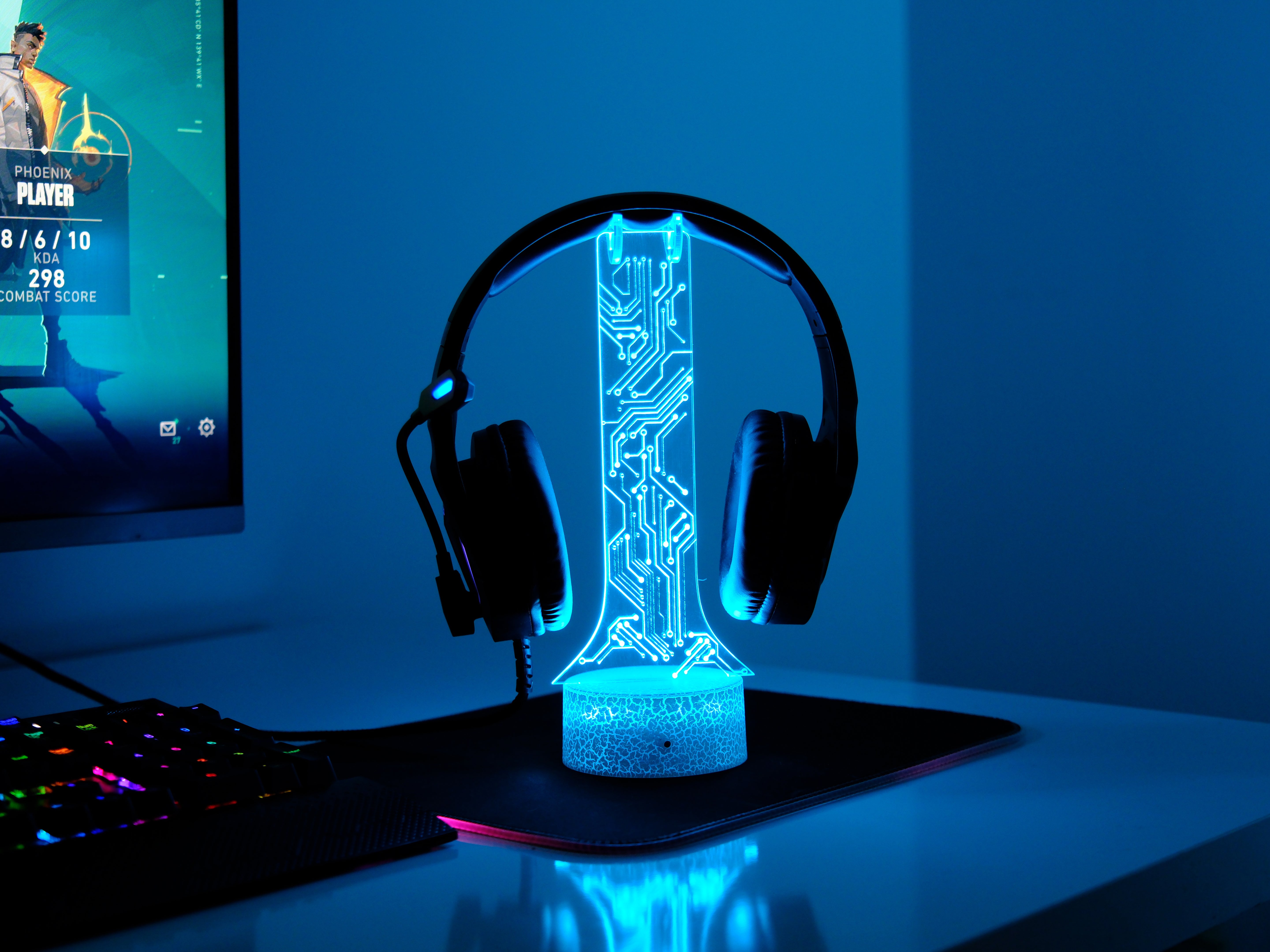 Gamer Tag Headphone Stand Electronic – Personalized RGB Circuit Design Headset Holder