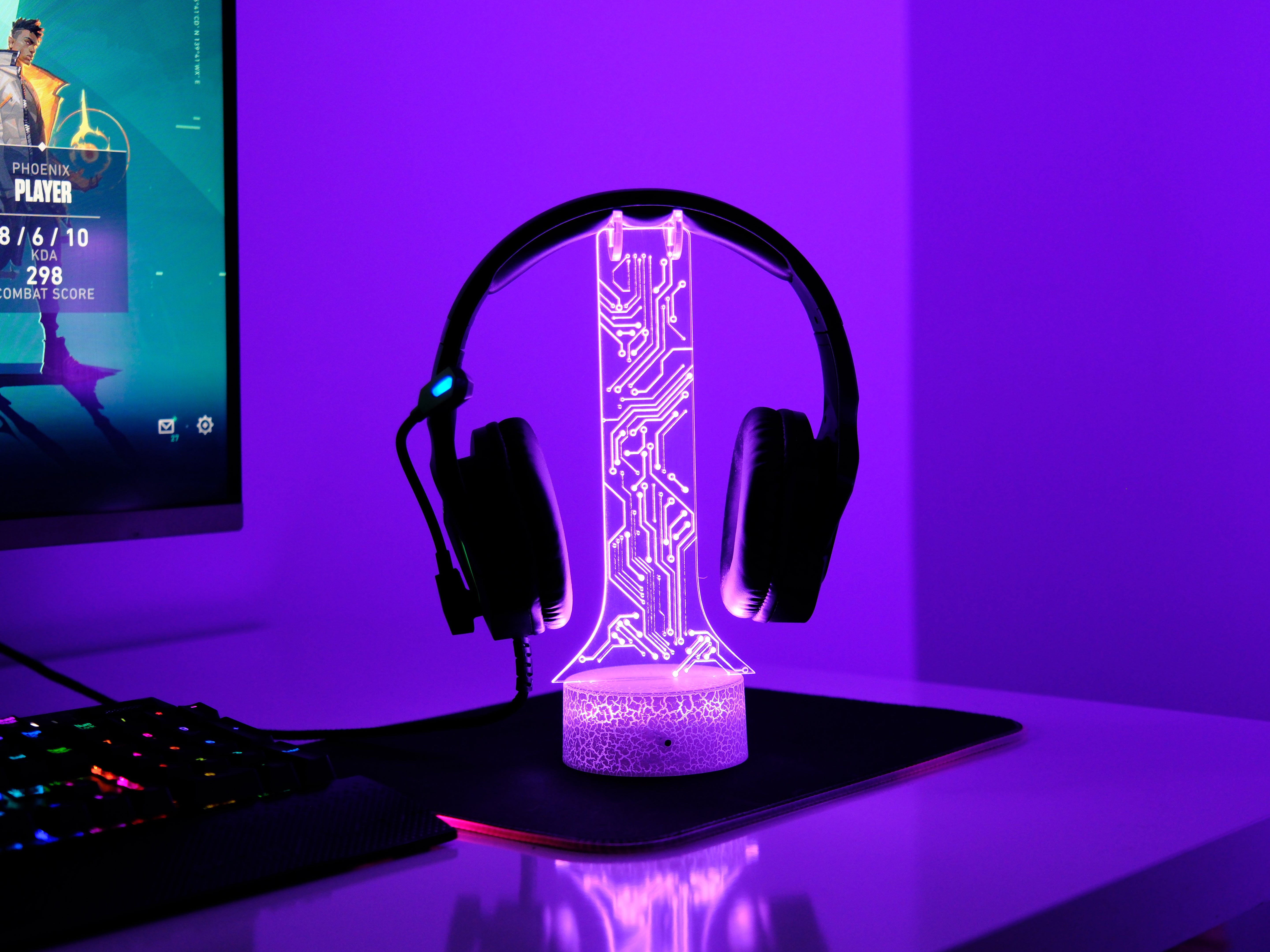 Gamer Tag Headphone Stand Electronic – Personalized RGB Circuit Design Headset Holder