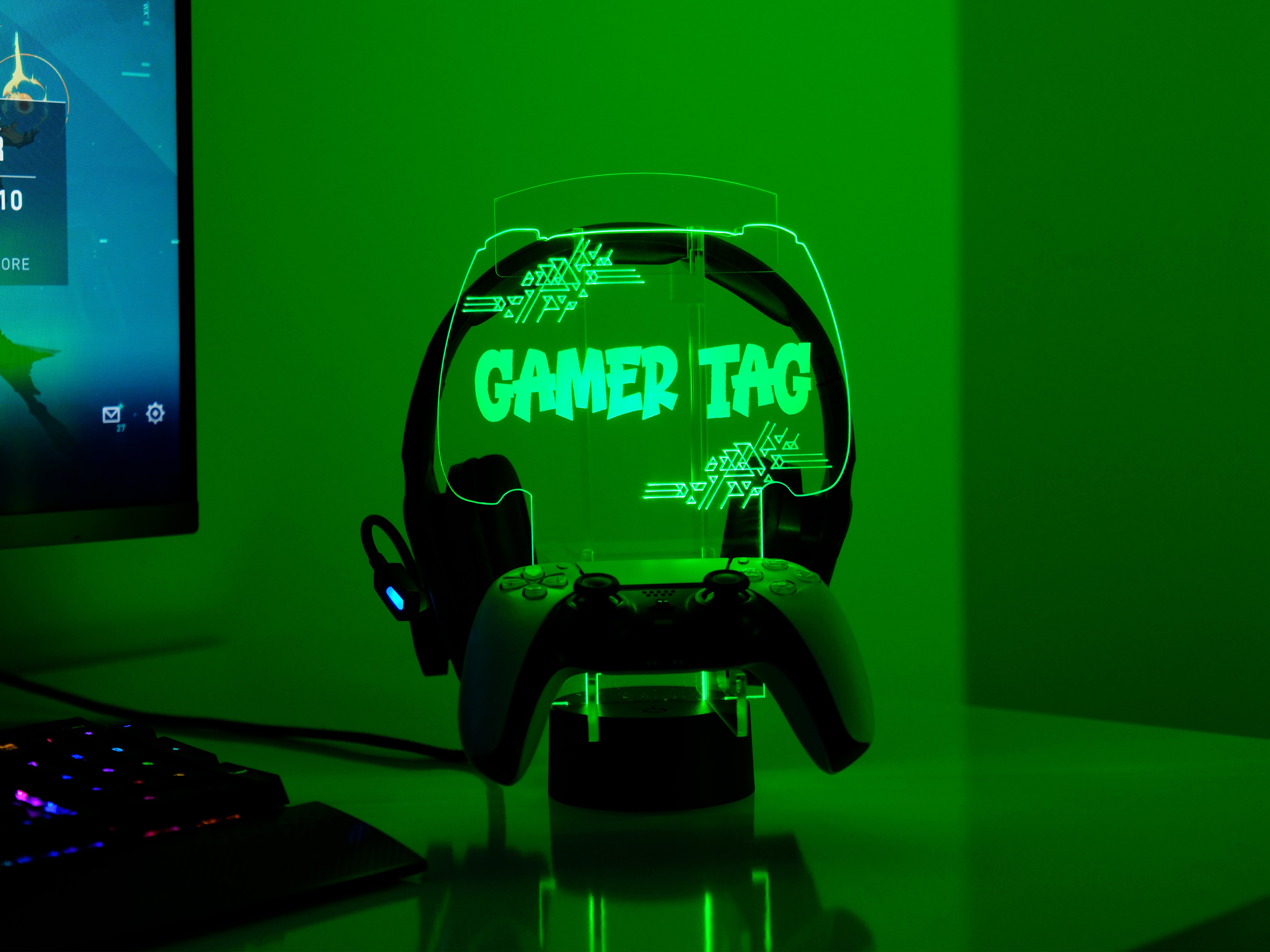 Gamer Tag PS Console Stand – Personalized RGB Headset & Controller Holder