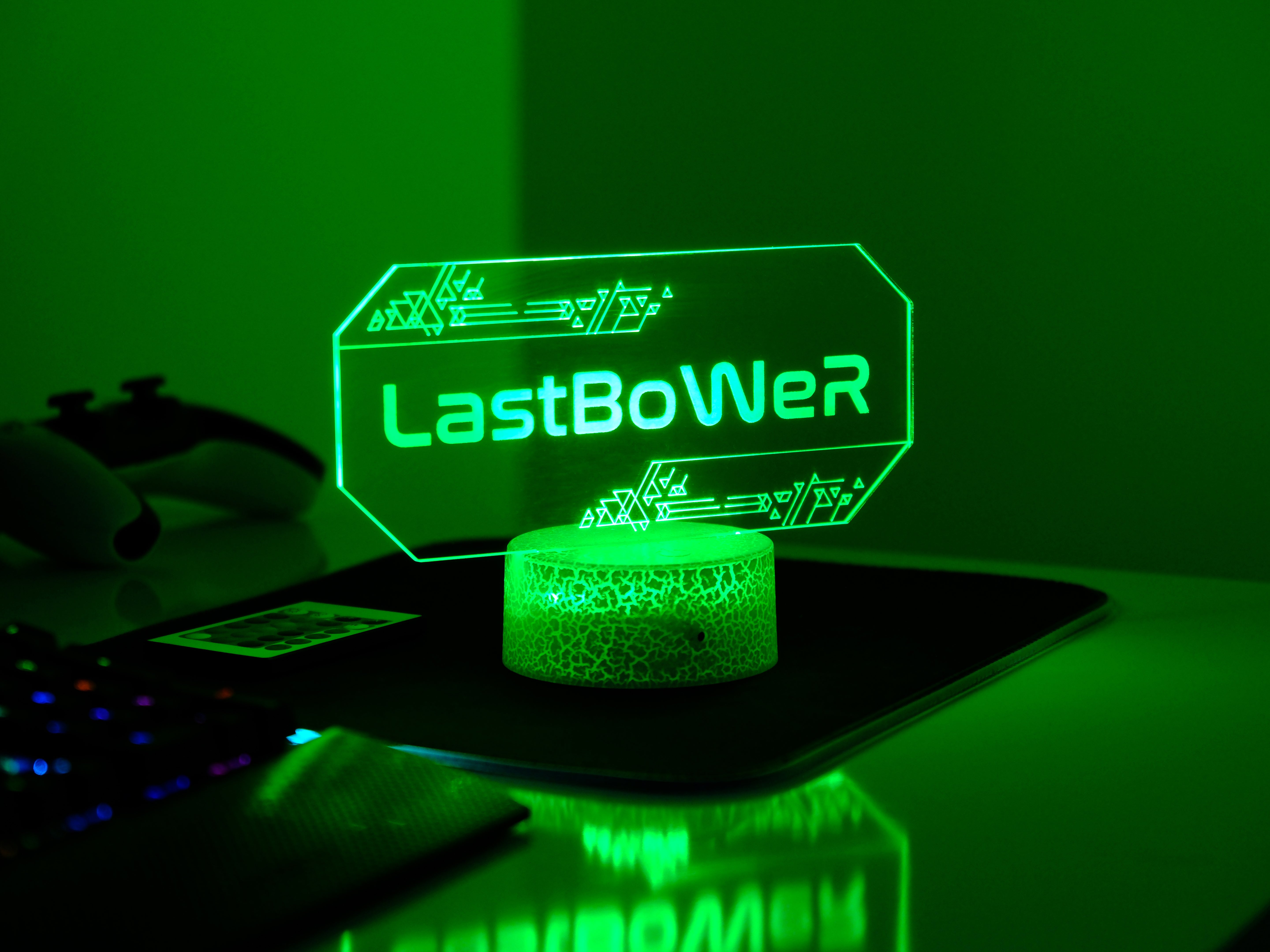 Nickname Desk Lamp – Personalized RGB LED Name Light for Desk & Gaming Setup