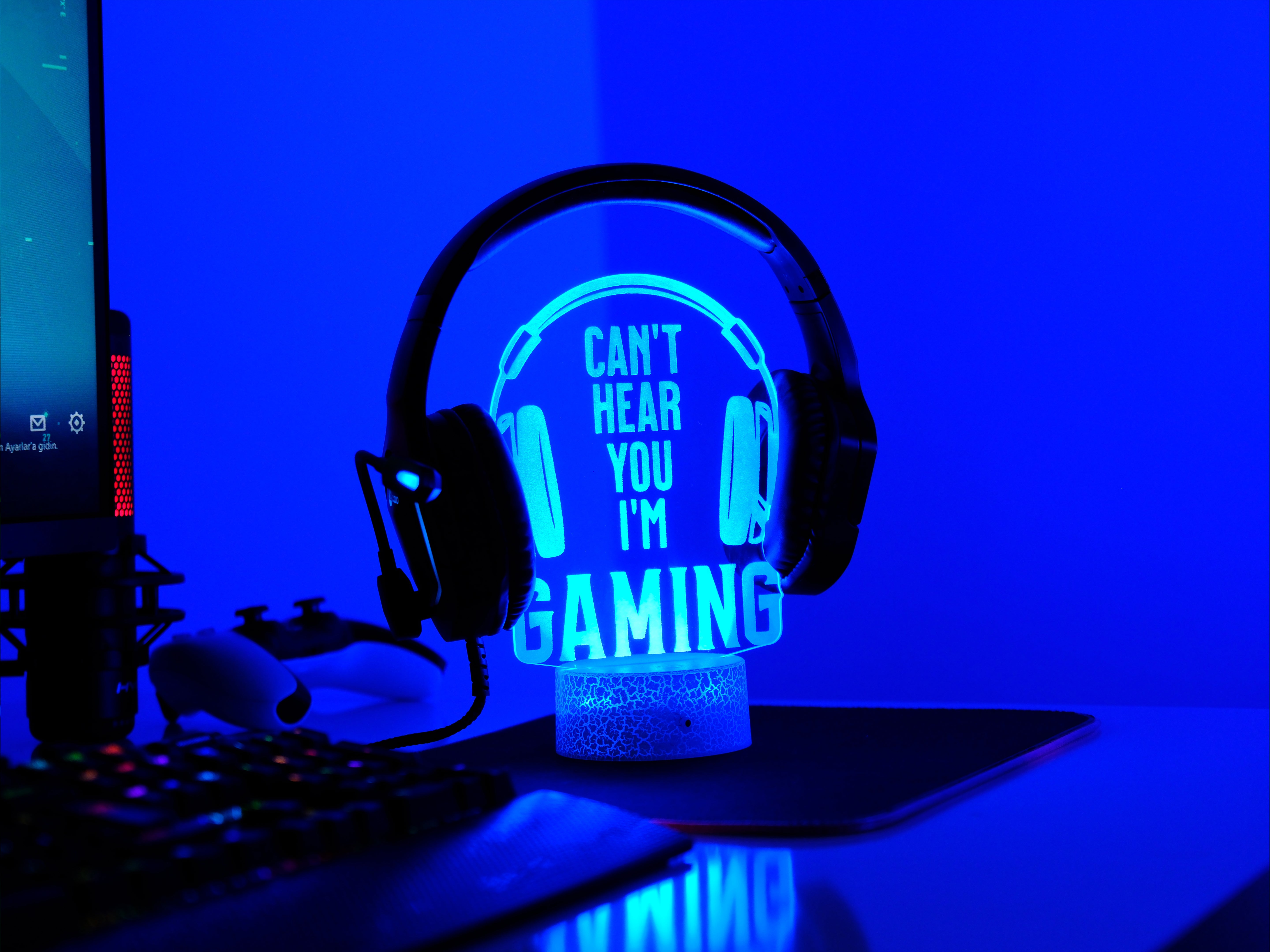 Gaming Quote RGB Headphone Stand