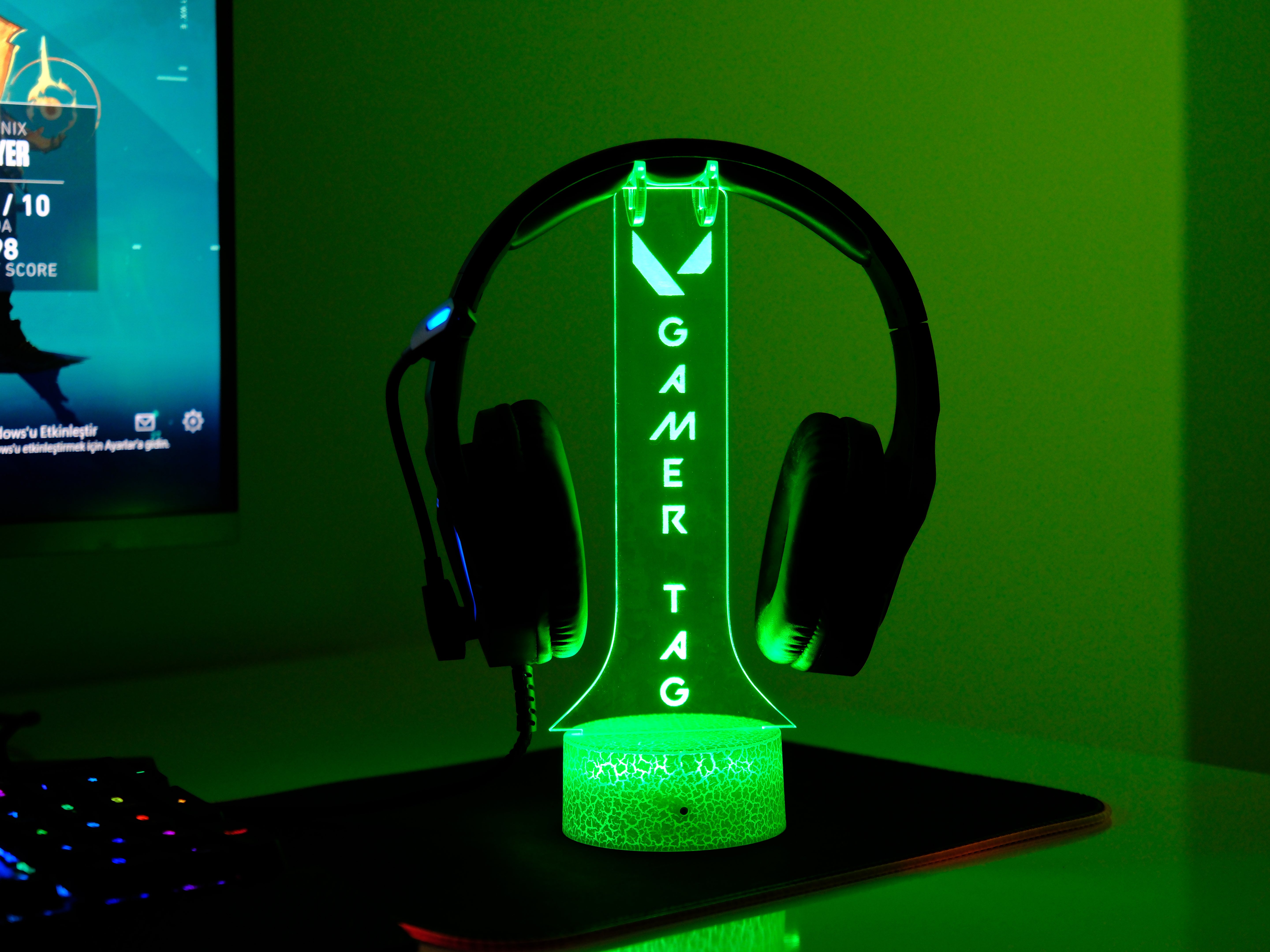 Valorant Headphone Stand – Personalized RGB Gaming Headset Holder with Custom Nickname
