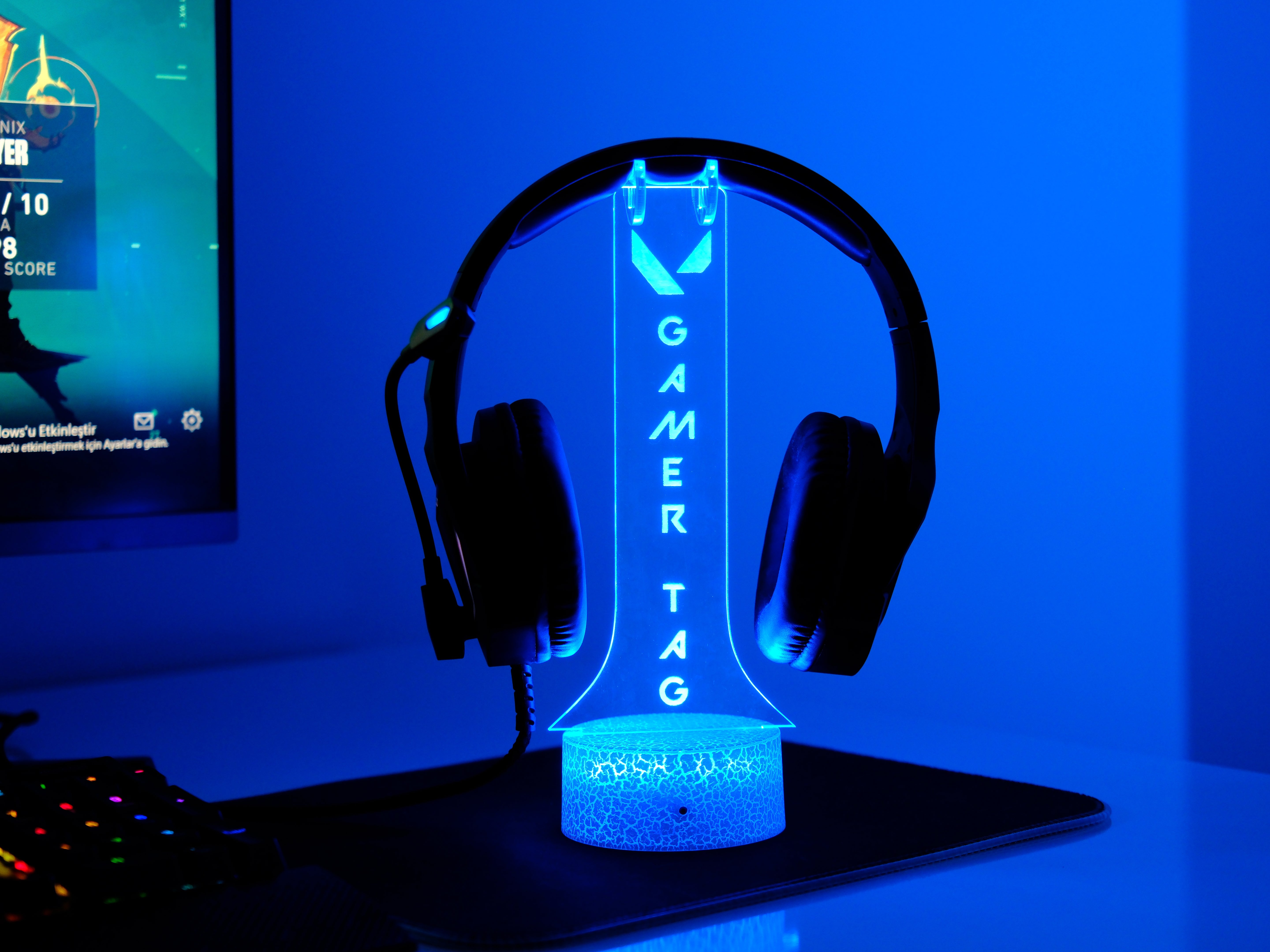 Valorant Headphone Stand – Personalized RGB Gaming Headset Holder with Custom Nickname