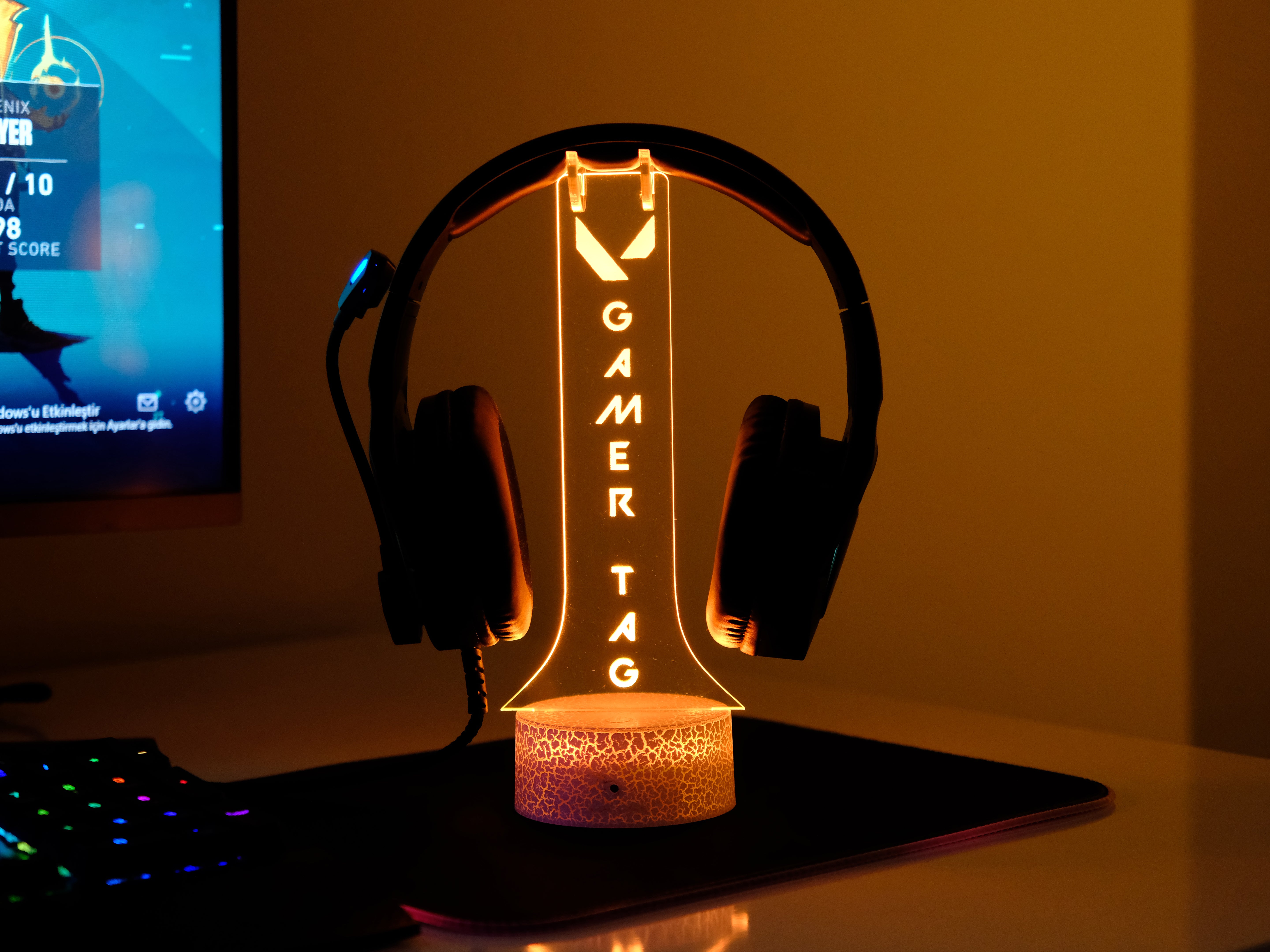 Valorant Headphone Stand – Personalized RGB Gaming Headset Holder with Custom Nickname